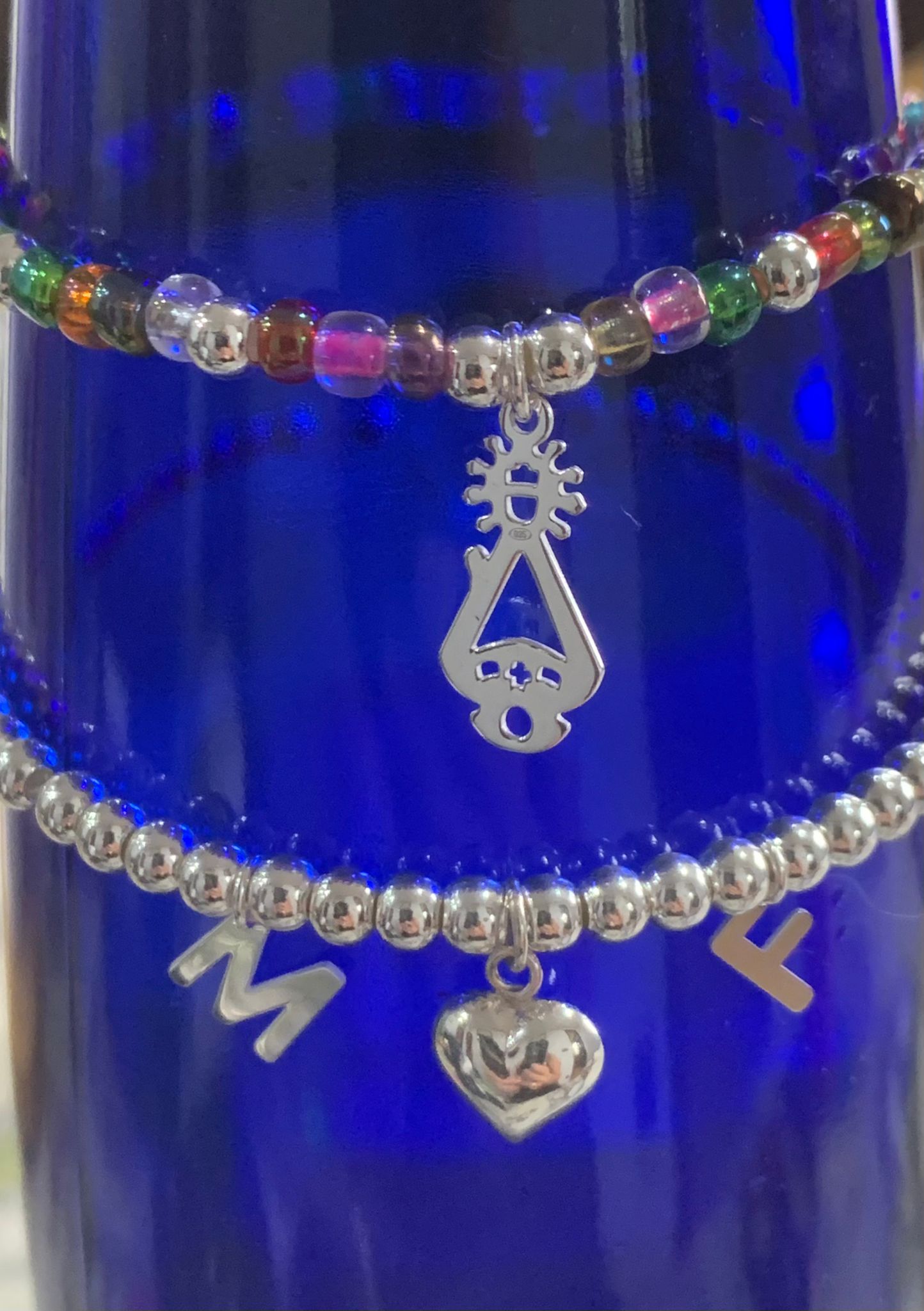Imagen 3 de 6: La Santina con cristal