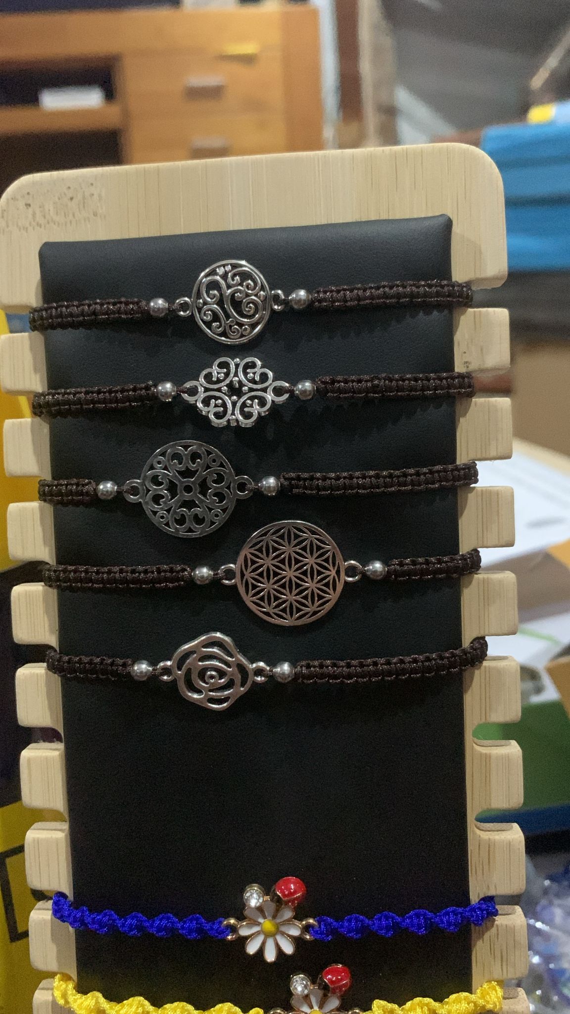 Imagen 10 de 16: Pulseras de macramé